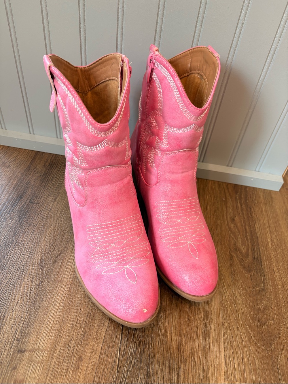 Global Win Pink Cowgirl Ankle Boots